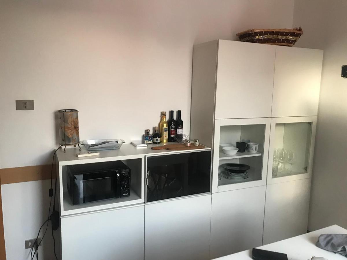 Appartamento 4 Posti Letto In Zona Tranquilla E Ben Servita, Un Matrimoniale E Un Divano Letto Matrimoniale Facebook Massimo Bobo Aquili Bologna Eksteriør billede