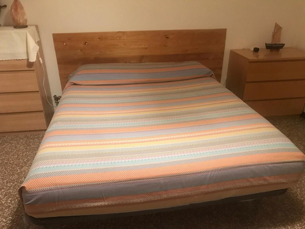 Appartamento 4 Posti Letto In Zona Tranquilla E Ben Servita, Un Matrimoniale E Un Divano Letto Matrimoniale Facebook Massimo Bobo Aquili Bologna Eksteriør billede